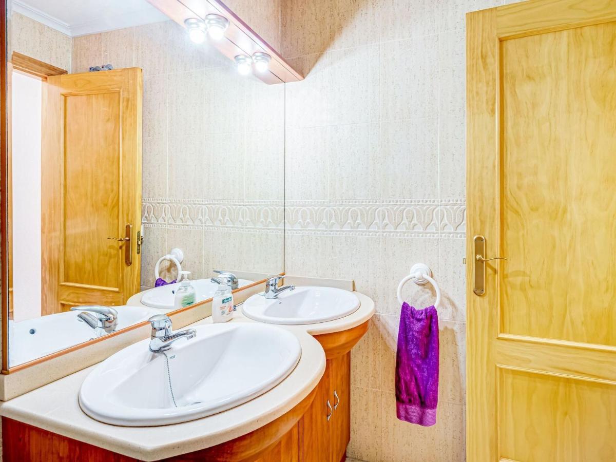 Belvilla By Oyo Lovely Bungalow With Swimming Pool Ориуэла Номер фото